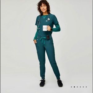 Figs top and pants size medium